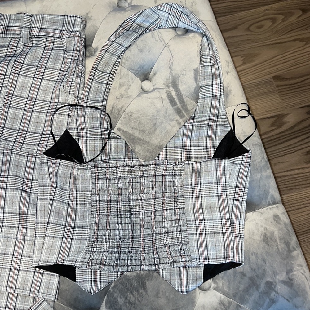 Two piece set - Picture 4 of 5